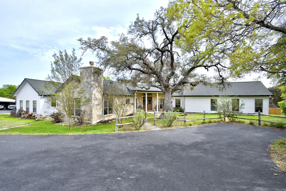 1155 Kendalia Road, Blanco, TX 78606, Presented by Andi Anders, Anders